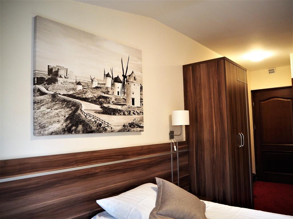 Villa Masoneria Lodž Exteriér fotografie